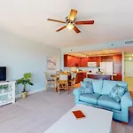 Laketown Wharf III