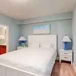 Laketown Wharf III