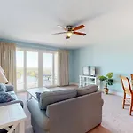 Laketown Wharf III