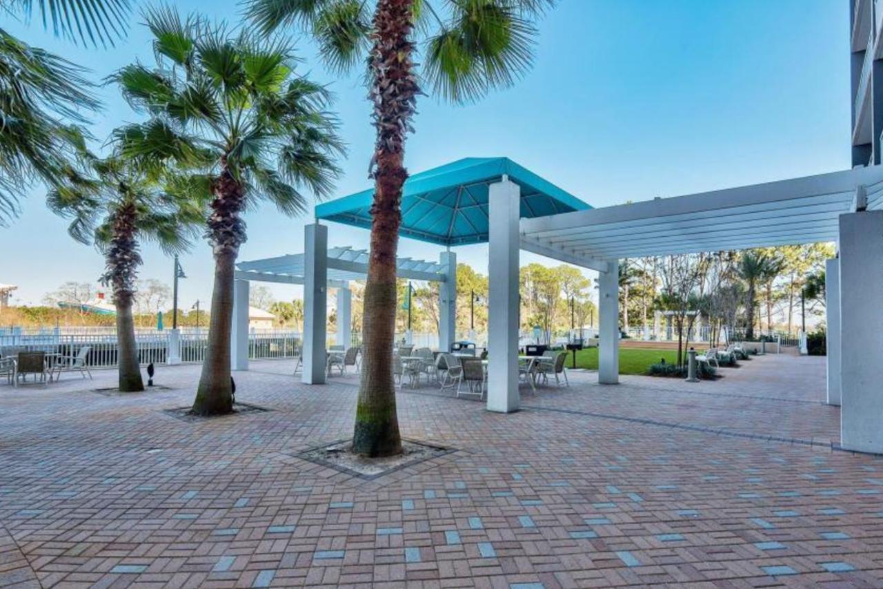 Laketown Wharf Iii Holiday home