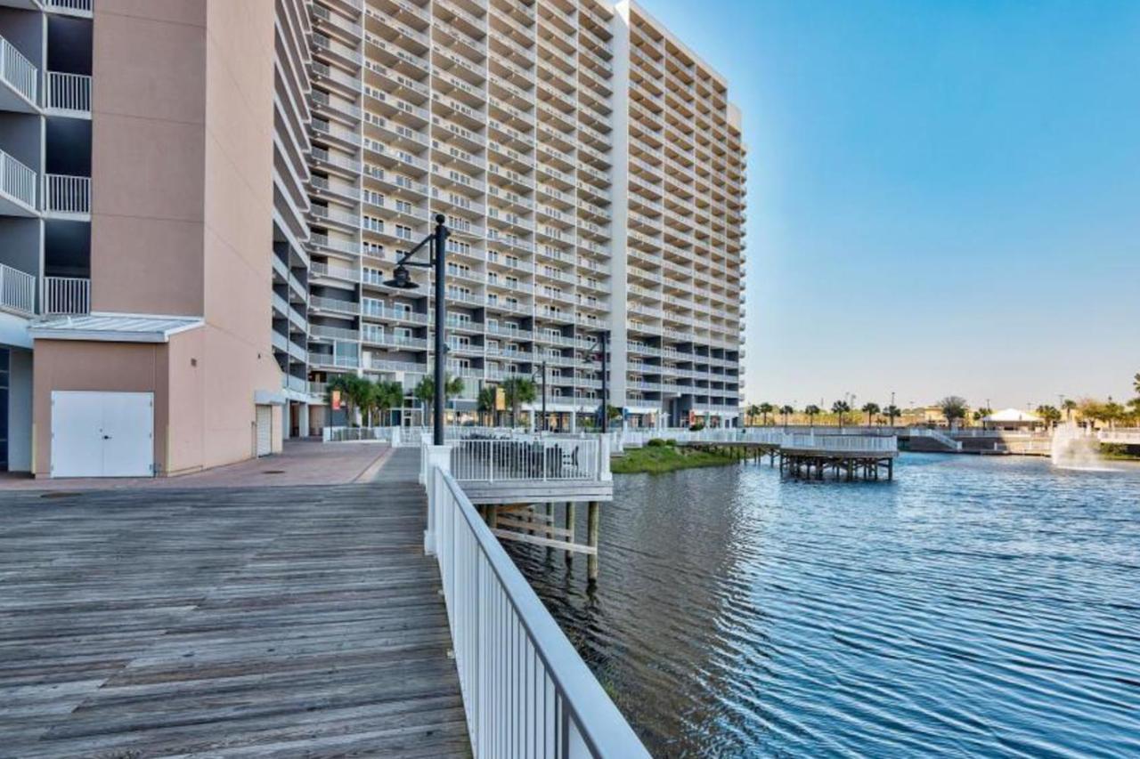 Laketown Wharf Iii Holiday home *