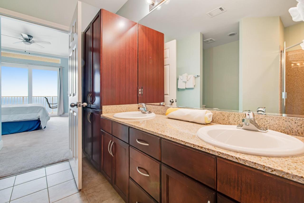 Laketown Wharf Iii